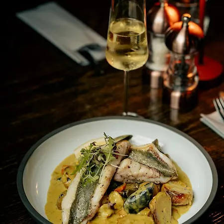 Salty Dog Restaurant, Pub & Hotel Ballycotton