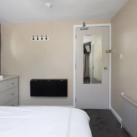 Salty Dog Restaurant, Pub & Ballycotton