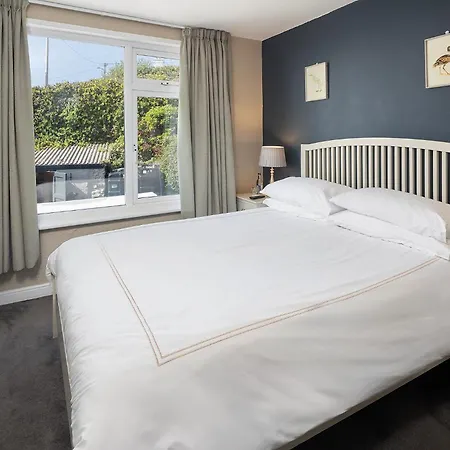 Salty Dog Restaurant, Pub & Hotel Ballycotton