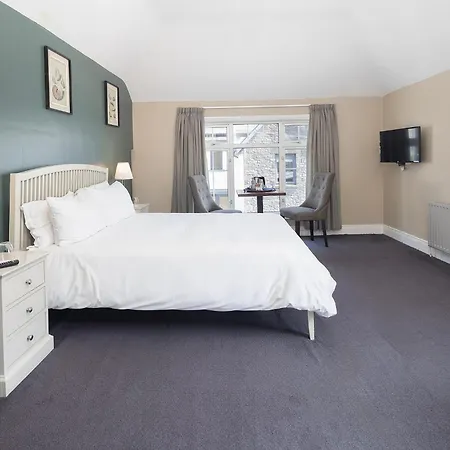 Salty Dog Restaurant, Pub &