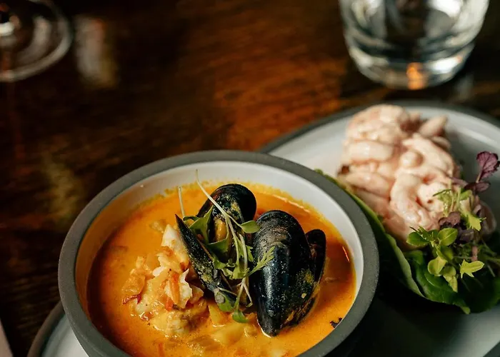 Salty Dog Restaurant, Pub &