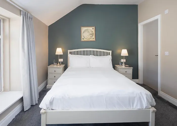 Salty Dog Restaurant, Pub & * Ballycotton