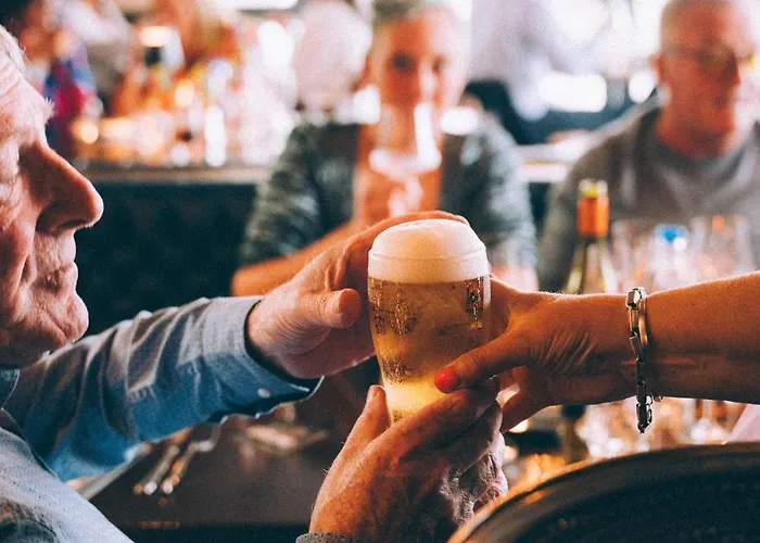 Hotel Salty Dog Restaurant, Pub &